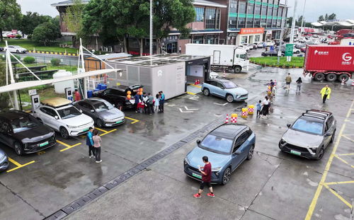 国庆假期新能源汽车出行保障再升级,加增轮胎检测 提神食品补给等服务