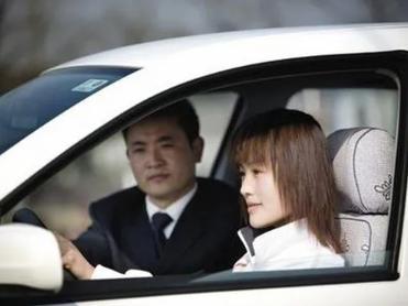 新手上路不安全?苏州宁陪驾助您无忧驾驶!